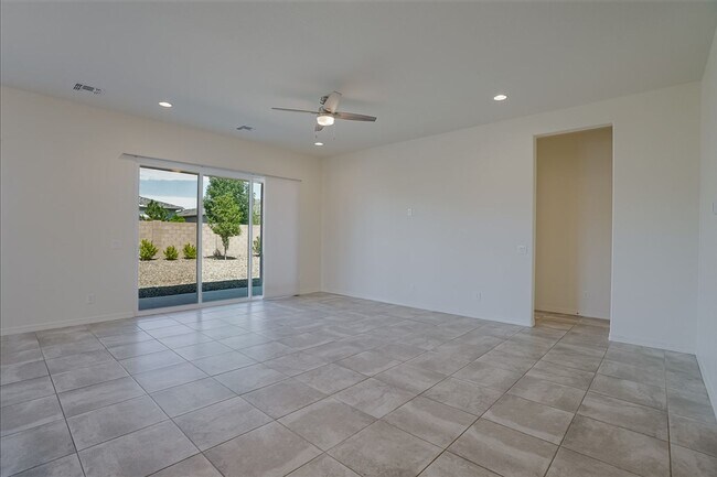 Building Photo - 6832 Gables Trl