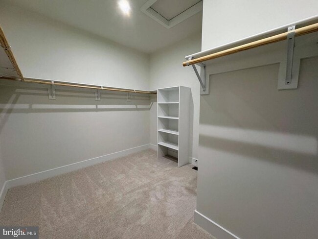 Building Photo - 122 Galaxy Pl