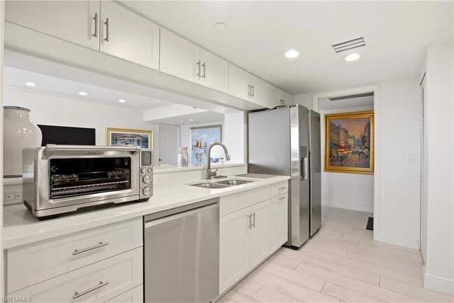 Building Photo - 5550 Heron Point Dr