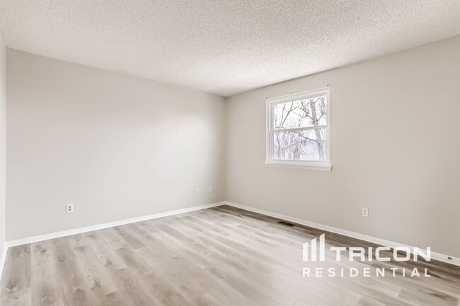 Building Photo - 8448 Prairie Clover Way