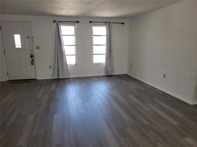 Building Photo - 6410 Tralee Ave