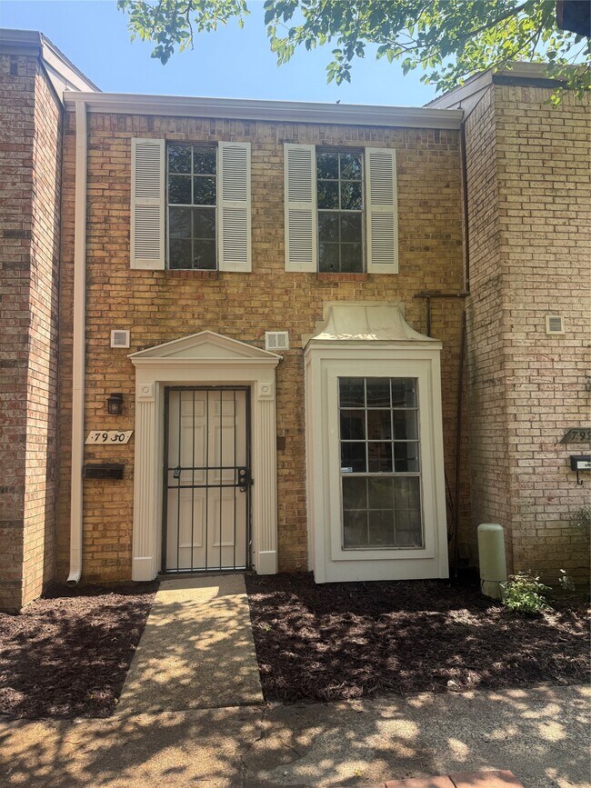 Building Photo - 7930 Grove Ridge Dr