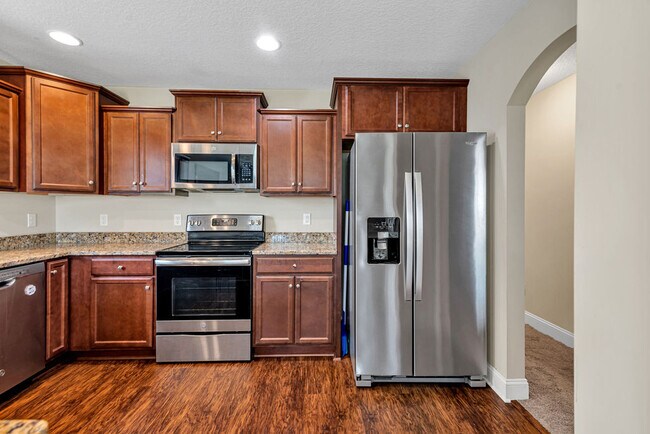 Building Photo - 293 Crossroads Store Dr