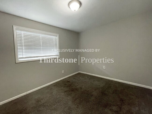 Building Photo - 3390 Jacqueline Dr