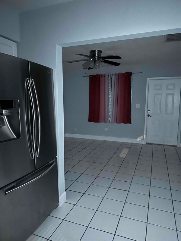 Building Photo - 2124 N 14th Ave