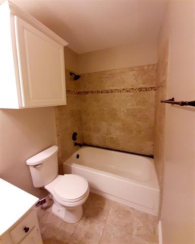 Building Photo - 8202 Weatherly Dr