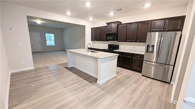 Building Photo - 549 Ruths Dr