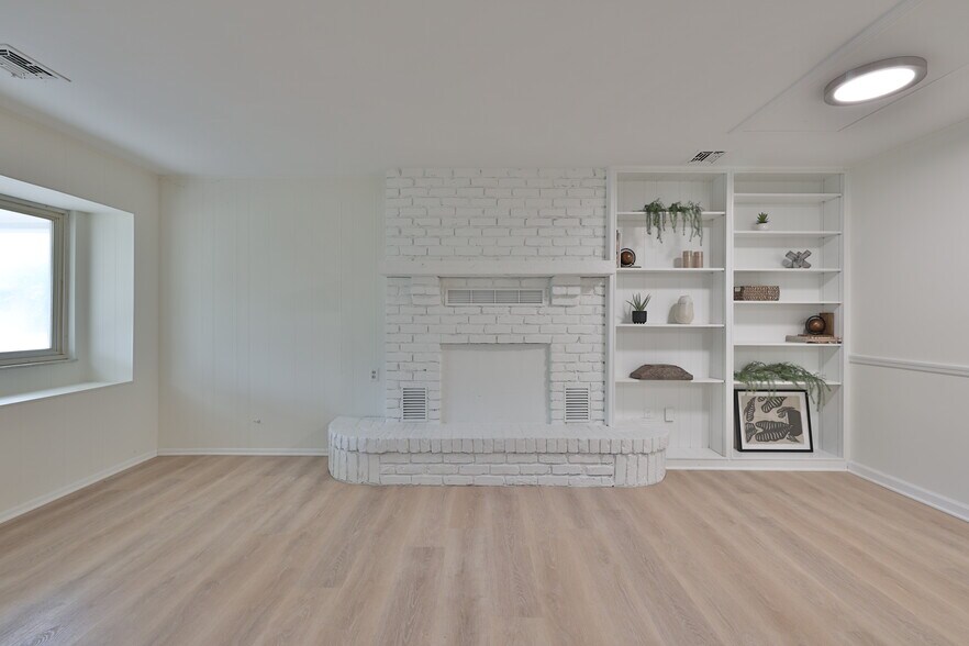 Livingroom Fireplace & Shelves - 11849 Ramsdale Ct