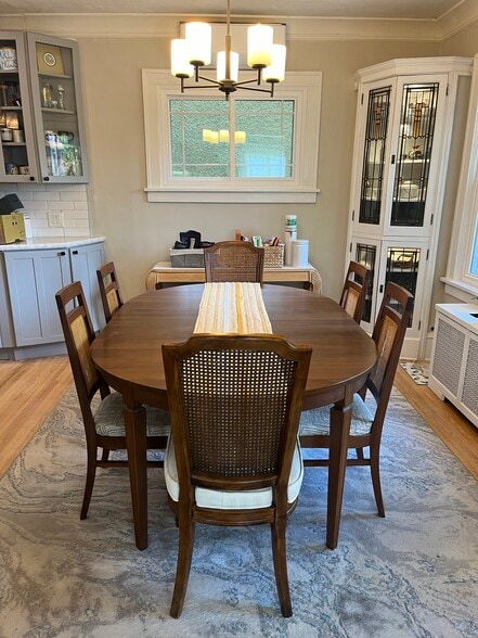 Building Photo - 4732 Harriet Ave