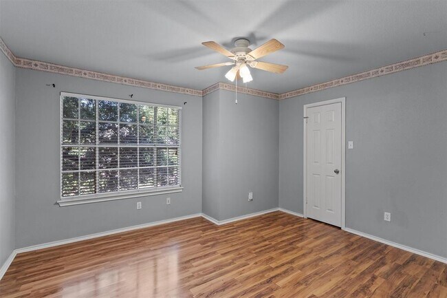 Building Photo - 1805 Gray Oak Dr