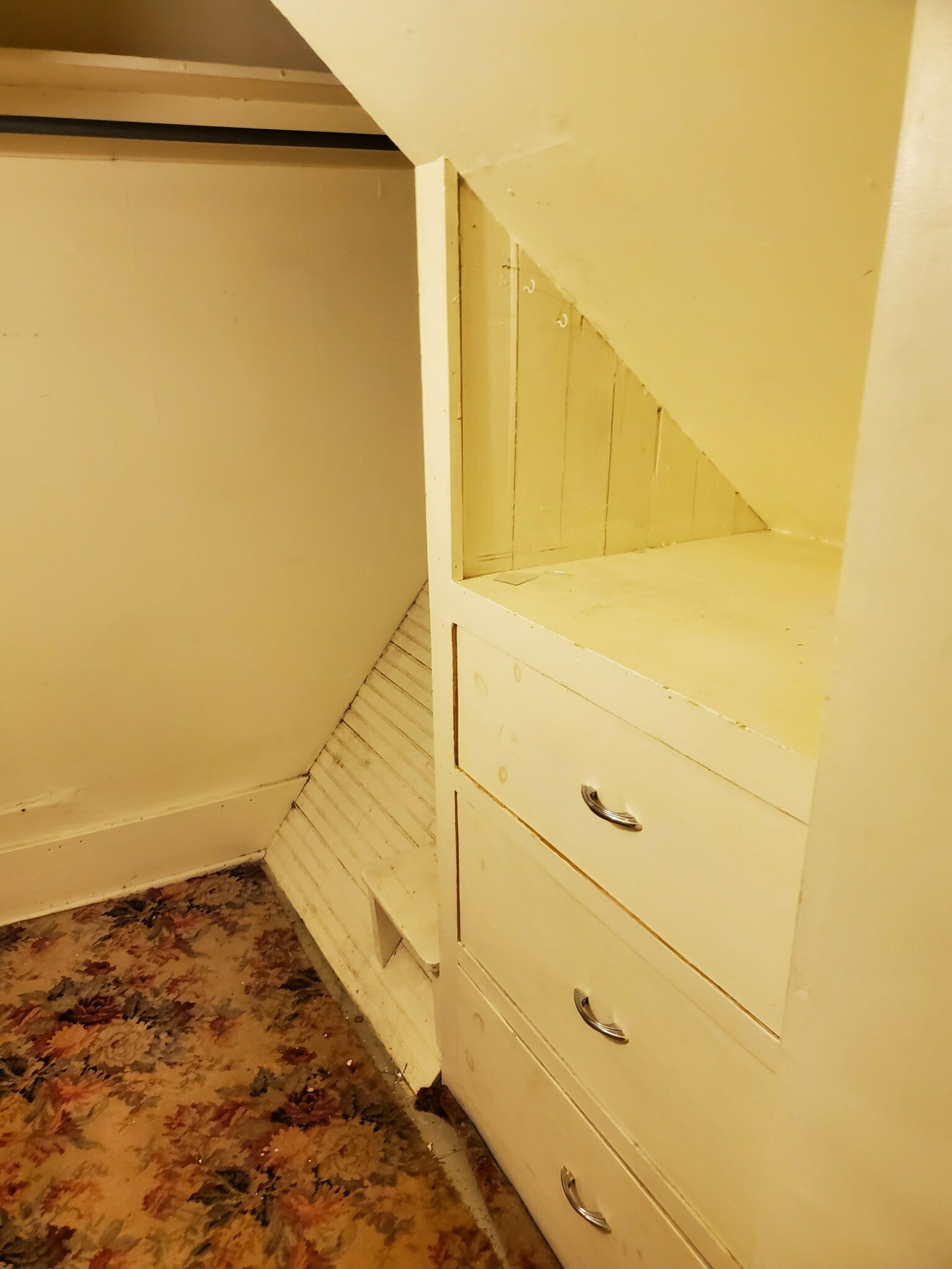 small built-in dressor in walk-in - 606 7th St N