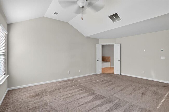 Building Photo - 1553 Spring Hollow Way