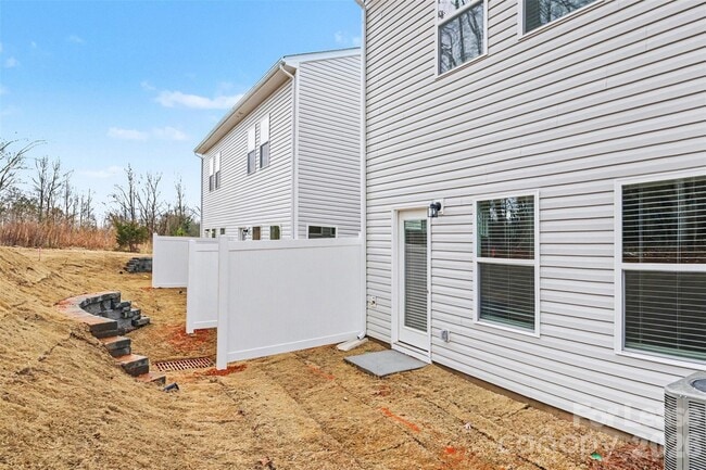 Building Photo - 5616 Ringneck Road