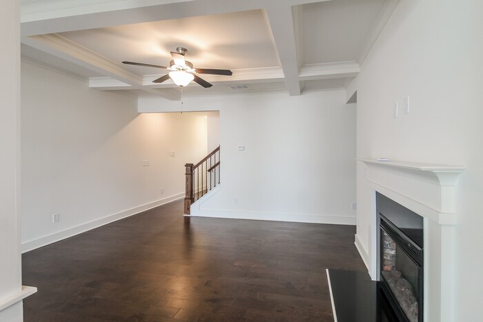 Building Photo - 80 Auburn Hls Dr