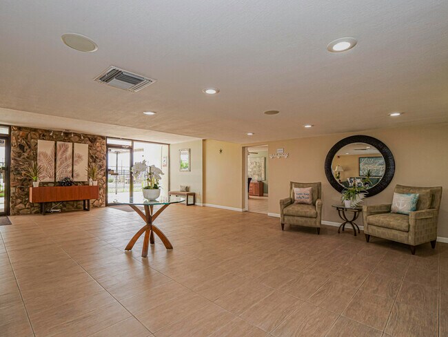 Building Photo - 4141 Ocean Dr