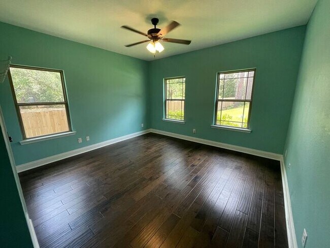 Building Photo - Gulf Breeze - Waterfront - East Bay - 4 Bedroom, 2.5 Bathrooms, plus office