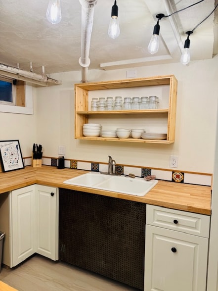 Building Photo - 102 McLeod Ave