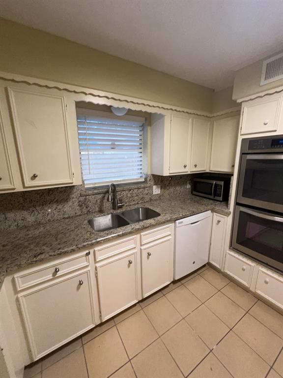 Building Photo - 3907 Glenheather Dr