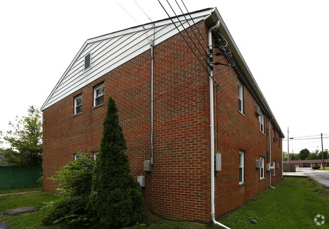 Building Photo - 5271 Hester Rd