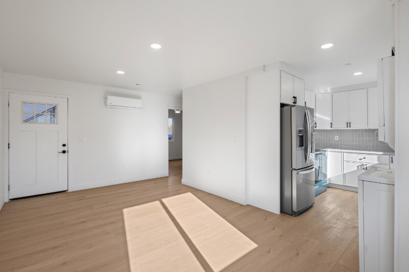 Building Photo - 3724 Acacia St