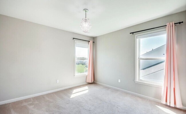 Building Photo - 15911 Long Meadow Way