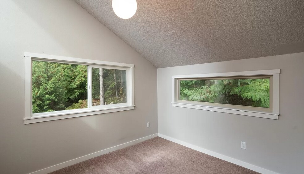 Building Photo - 6 Sugarpine Pl