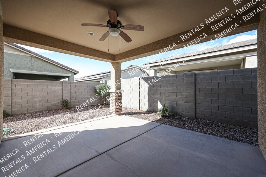 Building Photo - 2732 S Merit
