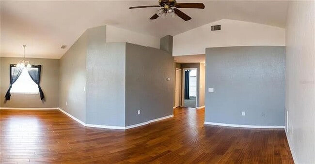 Building Photo - Highland Chase Three Bedroom, Updated Kitchen and Large Patio