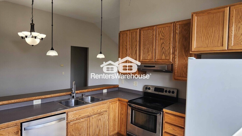 Building Photo - 1477 Pheasant Run