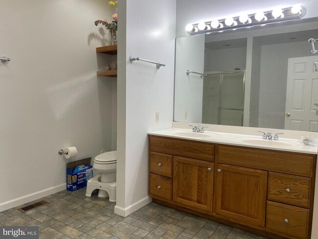 Building Photo - 623 Pepperbush Ct