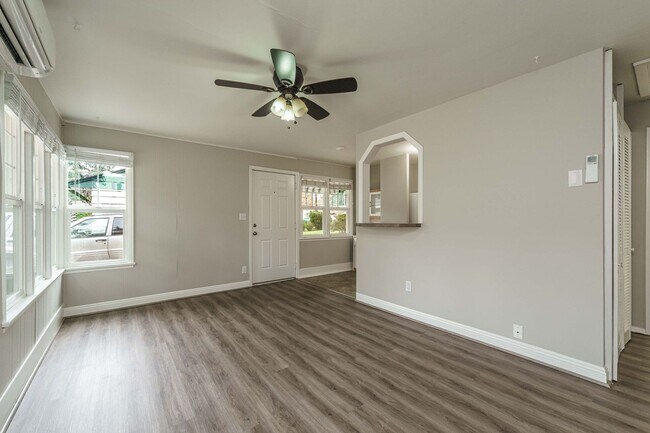 Building Photo - Krug 1201-1203