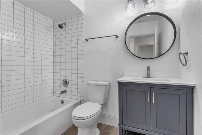 Bathroom - 3812 N 51st St