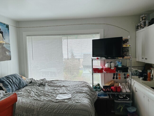 Building Photo - 821 Billy Frank Jr. St