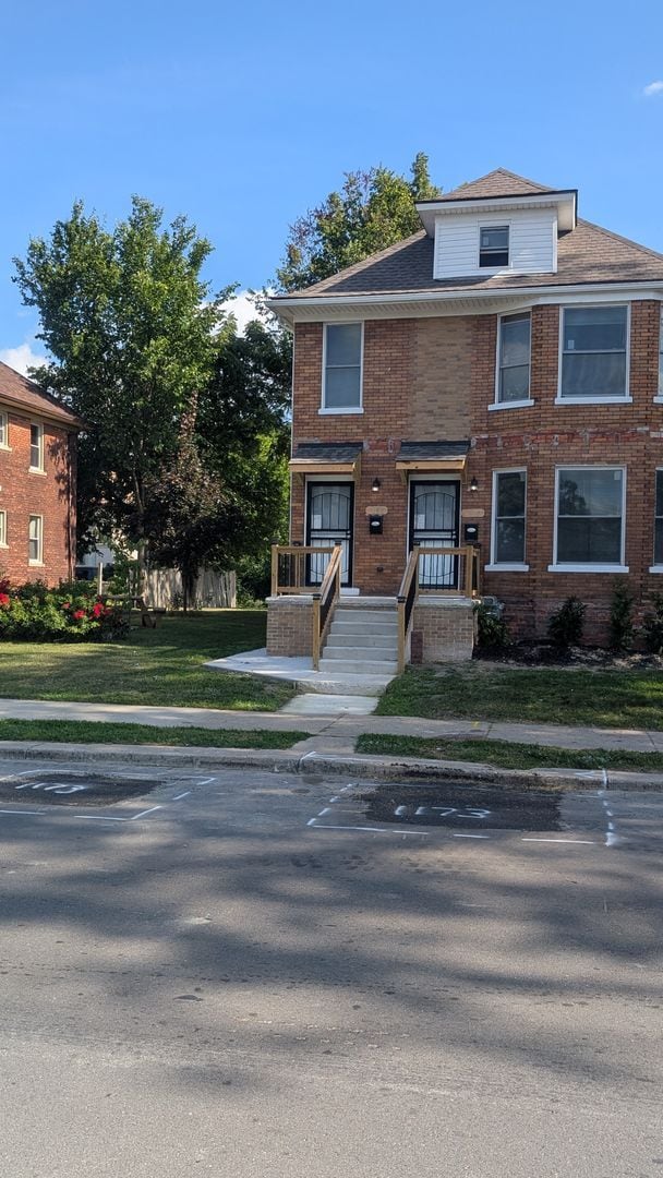 Primary Photo - Newly Renovated Two-Bedroom