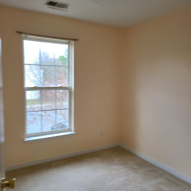 Building Photo - Townhouse - Staples Mill	 3 bed 2.5 Bath W...