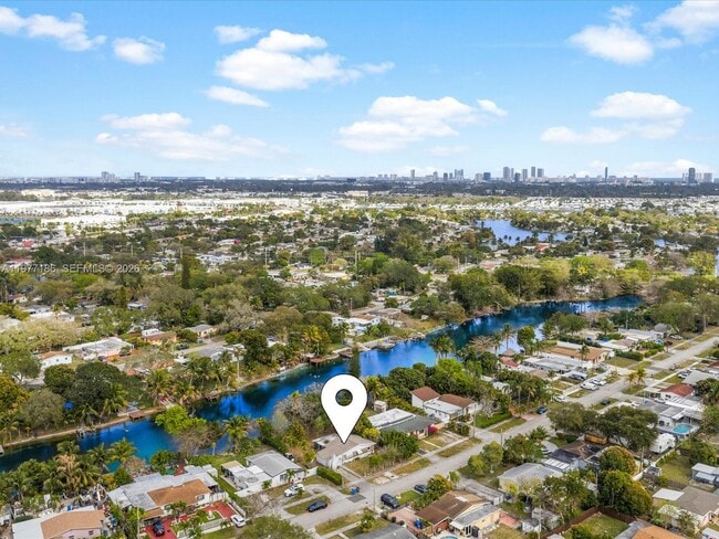 Building Photo - 4331 SW 31st Dr