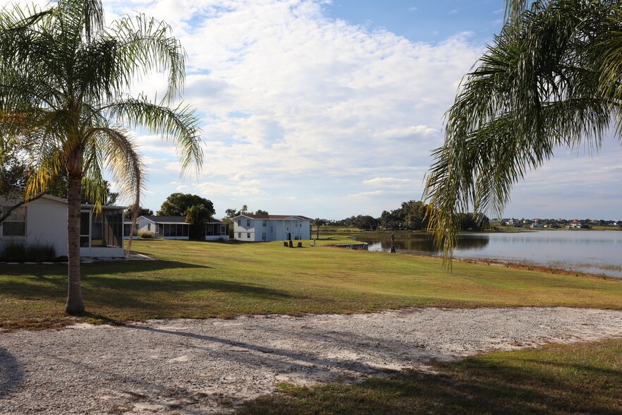 Building Photo - 1221 W Pierce St