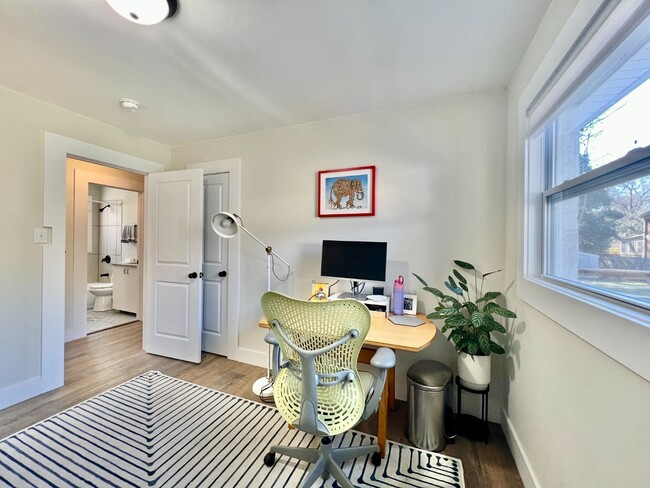 Building Photo - IMMACULATE with ALL THE UPDATES!