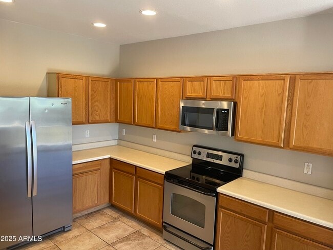 Building Photo - 17243 N 184th Dr
