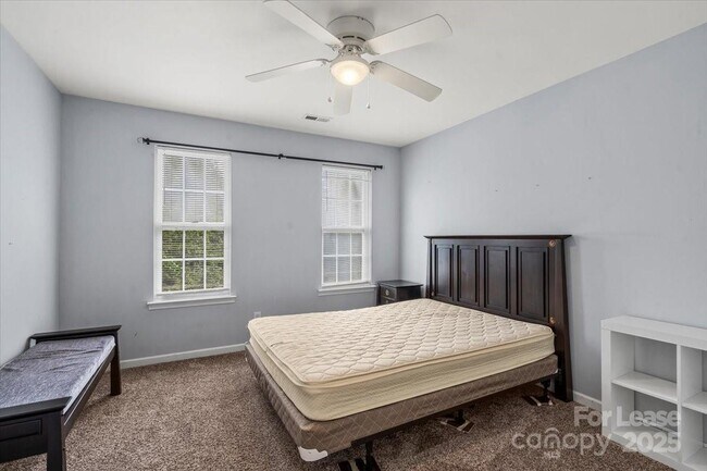 Building Photo - 9920 Eden Hall Ct