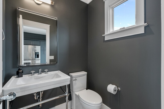 Building Photo - M West