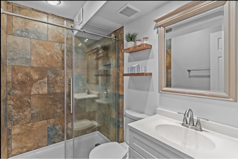 Building Photo - 1801 Canal Dr