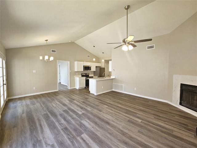 Building Photo - 2208 Teakwood Ct