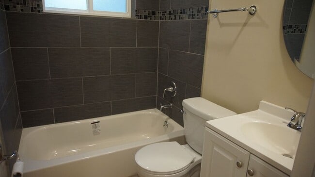 Building Photo - 3075 Zuni St