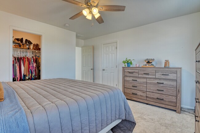 Building Photo - 9857 Beckham St