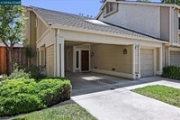 Building Photo - 1539 Trimingham Dr