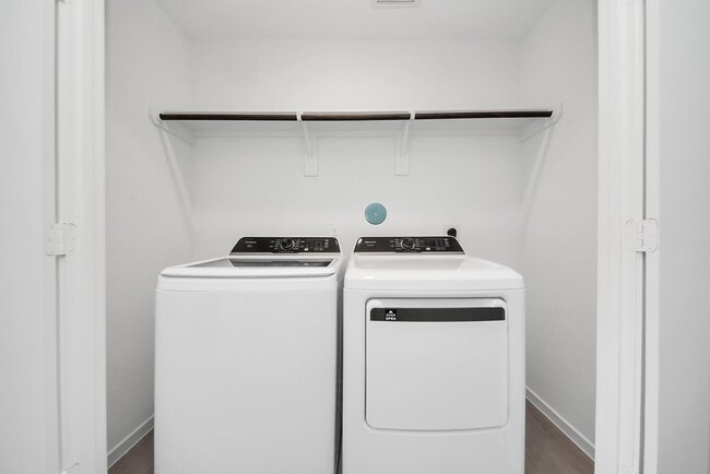 Building Photo - 248 Hazy Pnes Ln