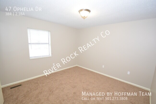 Building Photo - 47 Ophelia Dr
