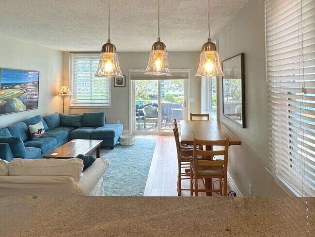 Building Photo - Winter Rental: Pirate's Cove (Pet-friendly!)