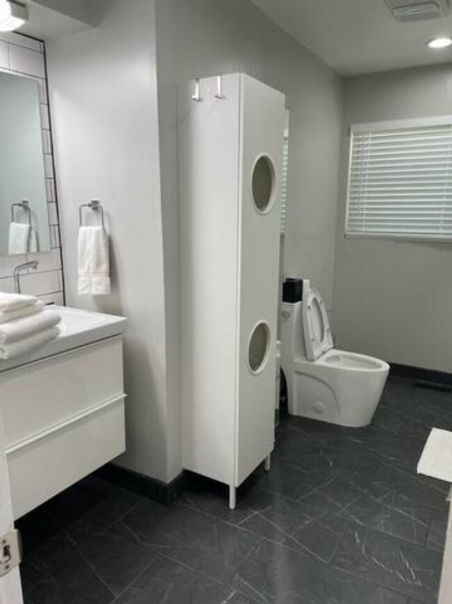 Building Photo - Remodeled 3 bedroom 2 bathroom house with 2 car garage and fenced yard